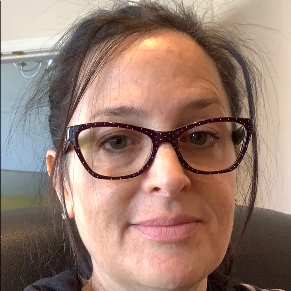 Meet your Posher, Lori - Picture 1 of 1